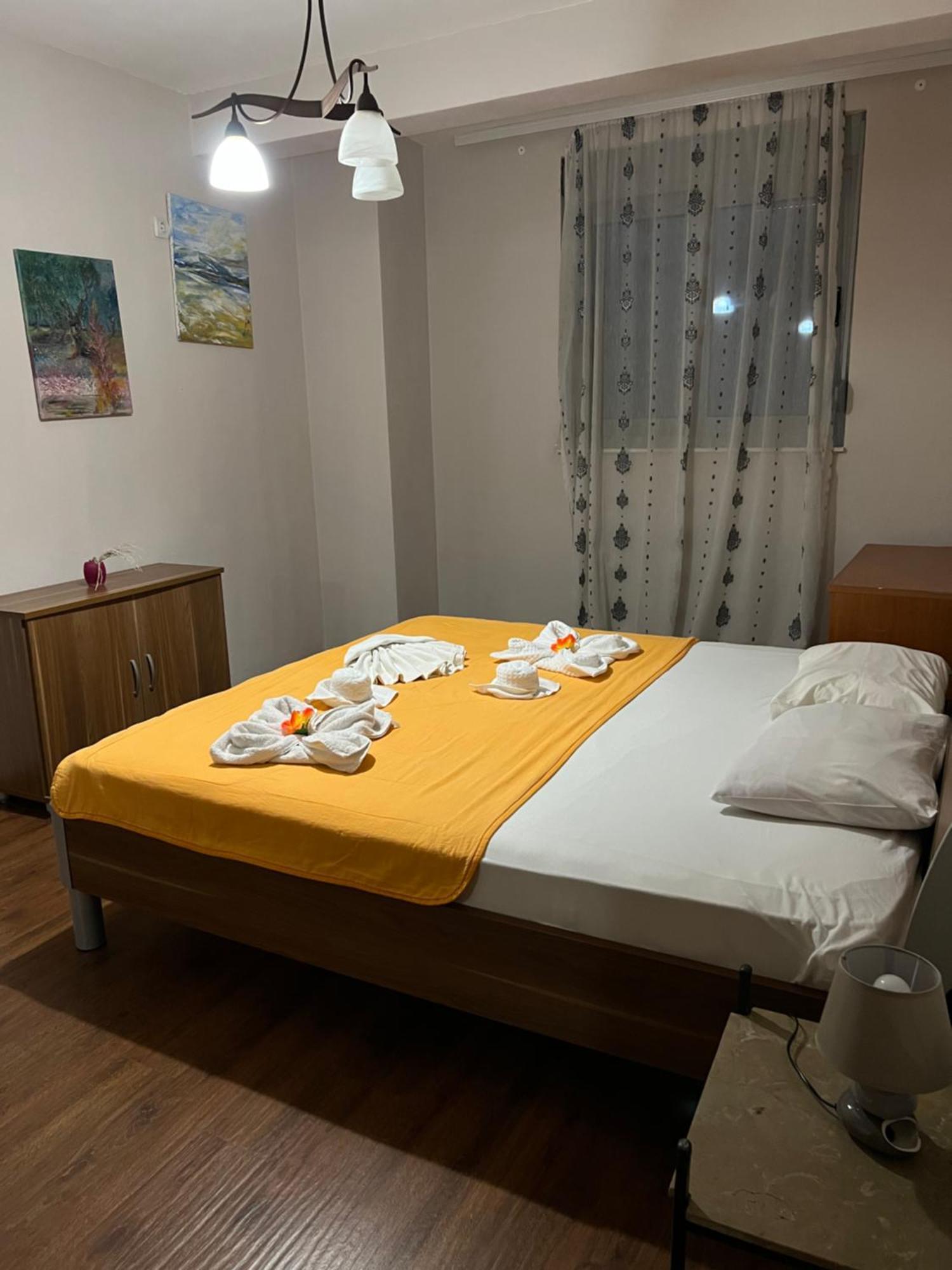 Art I Apartments Ulcinj Buitenkant foto