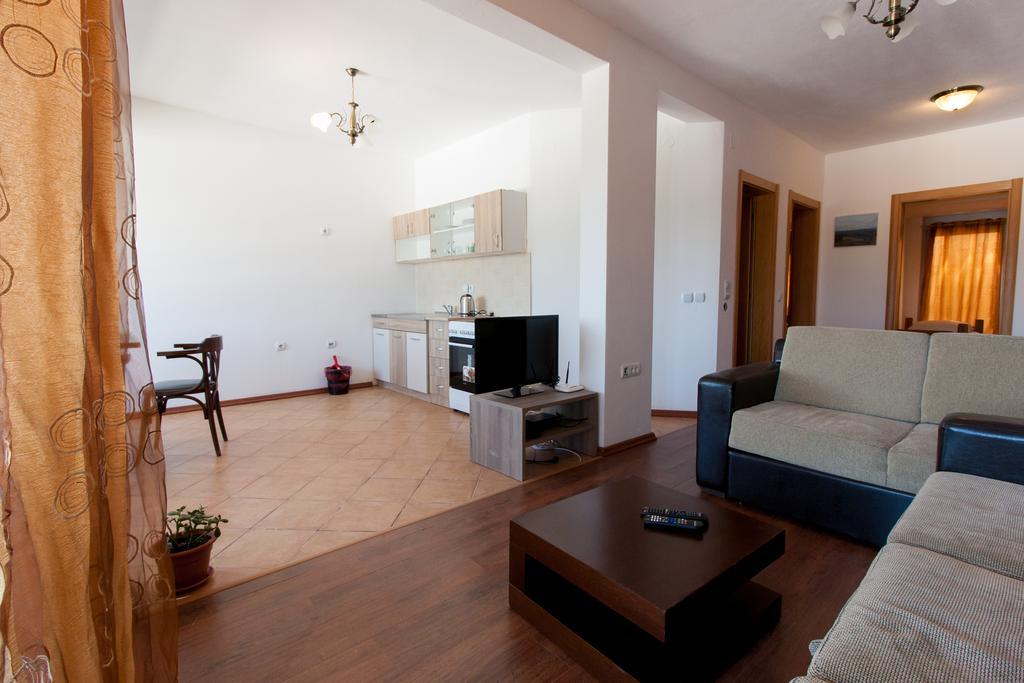 Art I Apartments Ulcinj Buitenkant foto